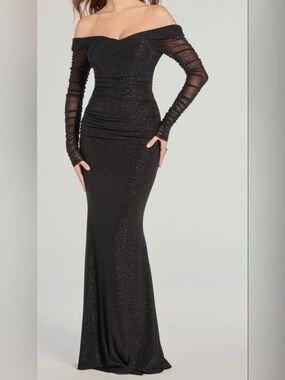 Windsor Black Off-the-Shoulder Long Sleeve Glitter Dress